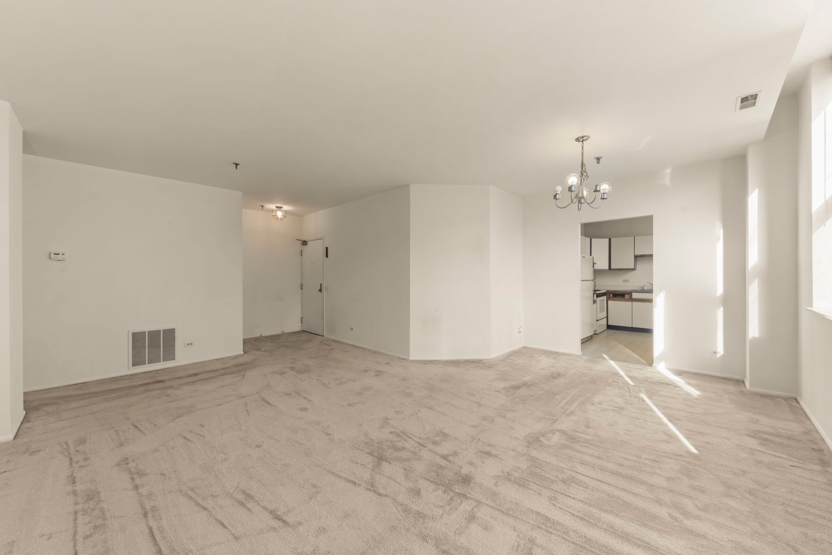 640 S Federal Street #702, Chicago, IL 60605
