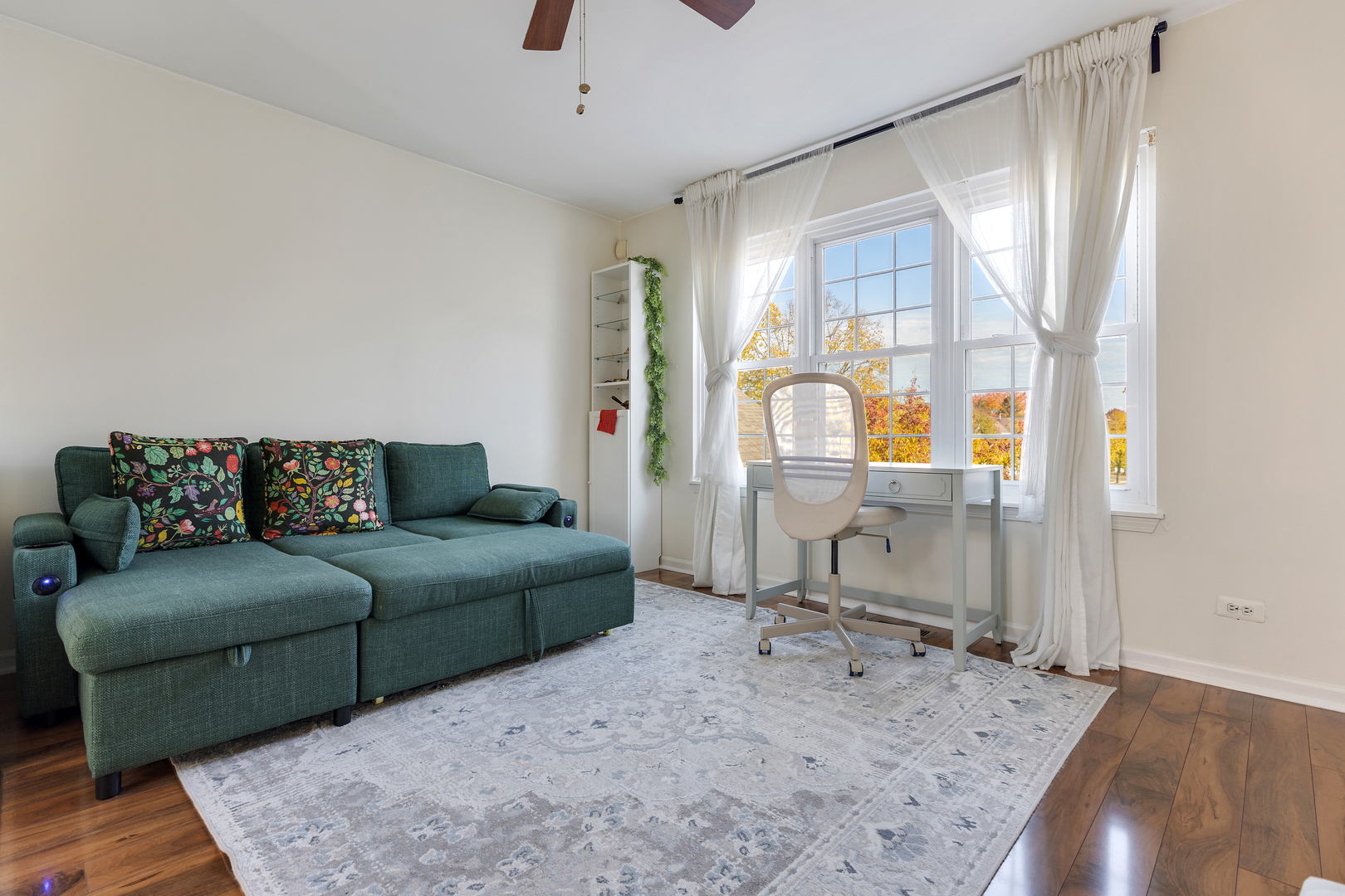 1437 WHITMAN Court, Schaumburg, IL 60173