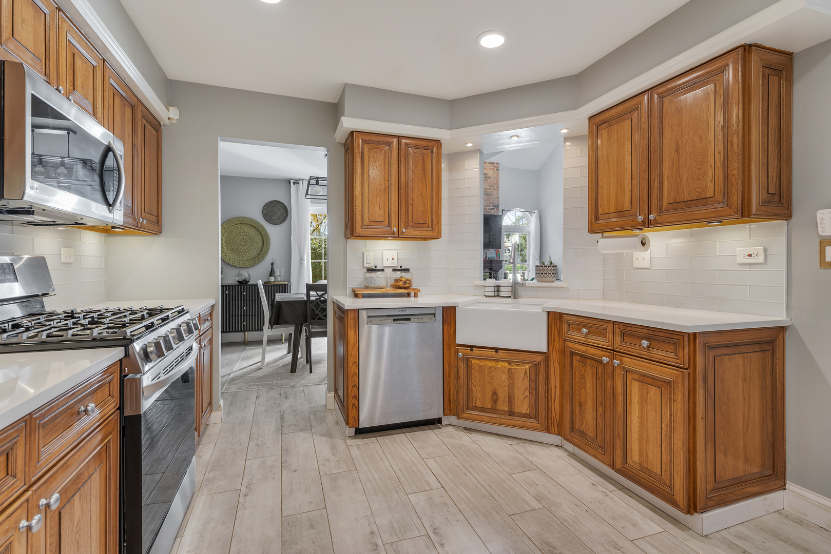 1437 WHITMAN Court, Schaumburg, IL 60173