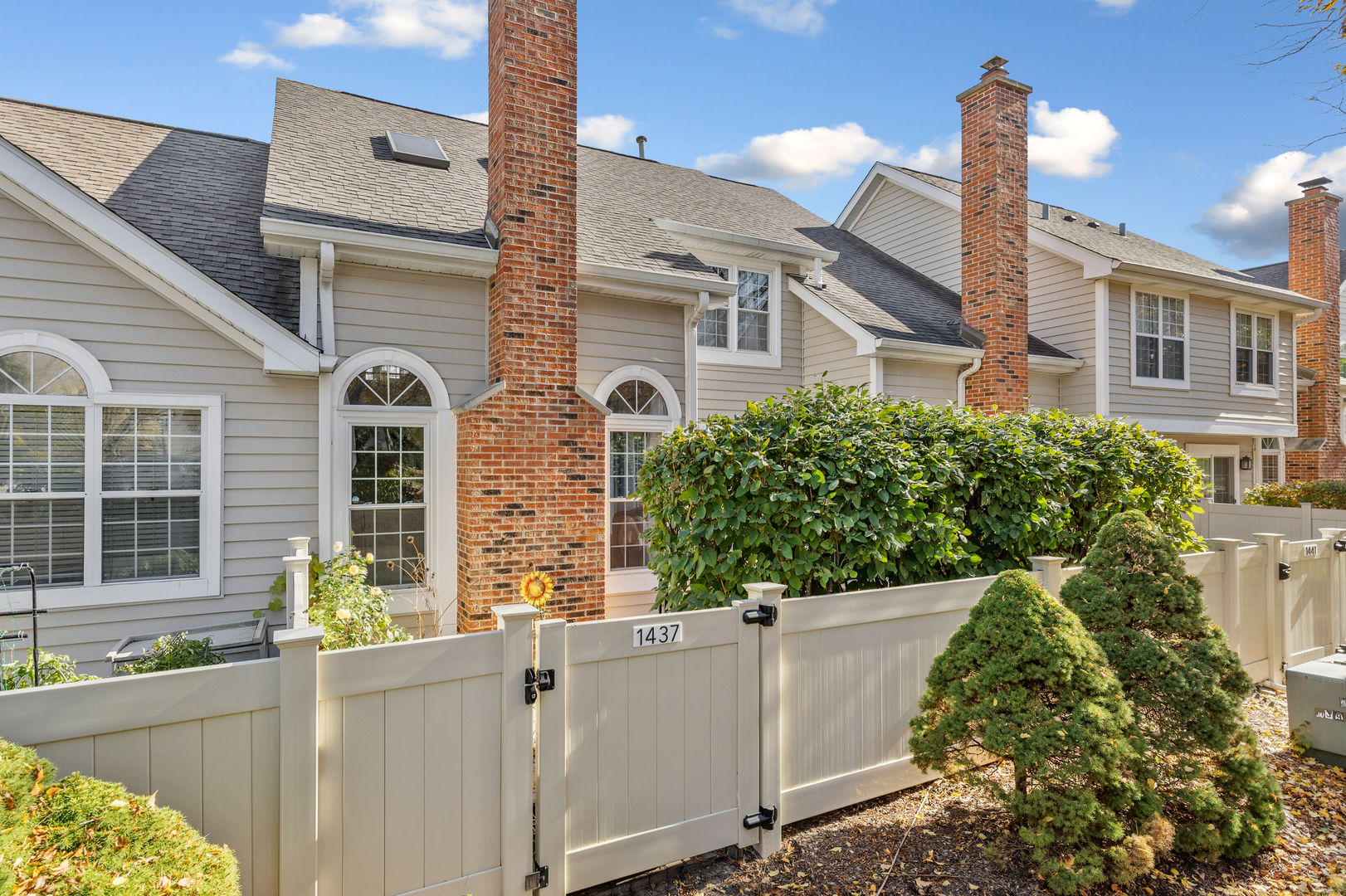 1437 WHITMAN Court, Schaumburg, IL 60173