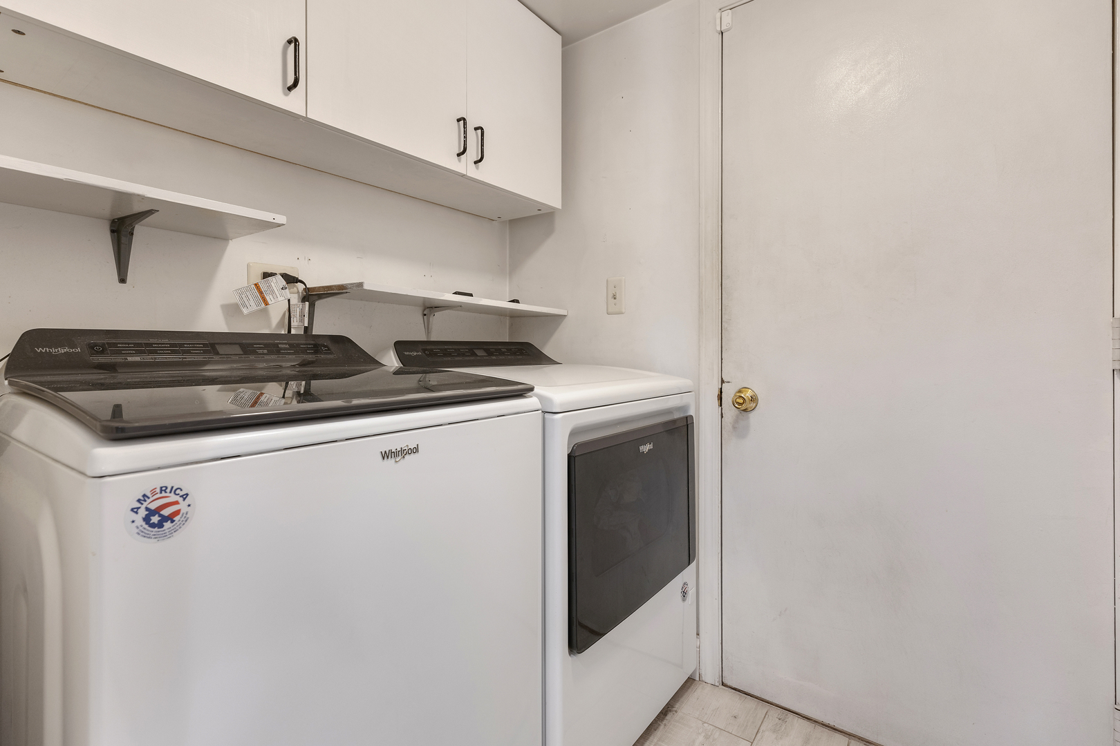 1437 WHITMAN Court, Schaumburg, IL 60173