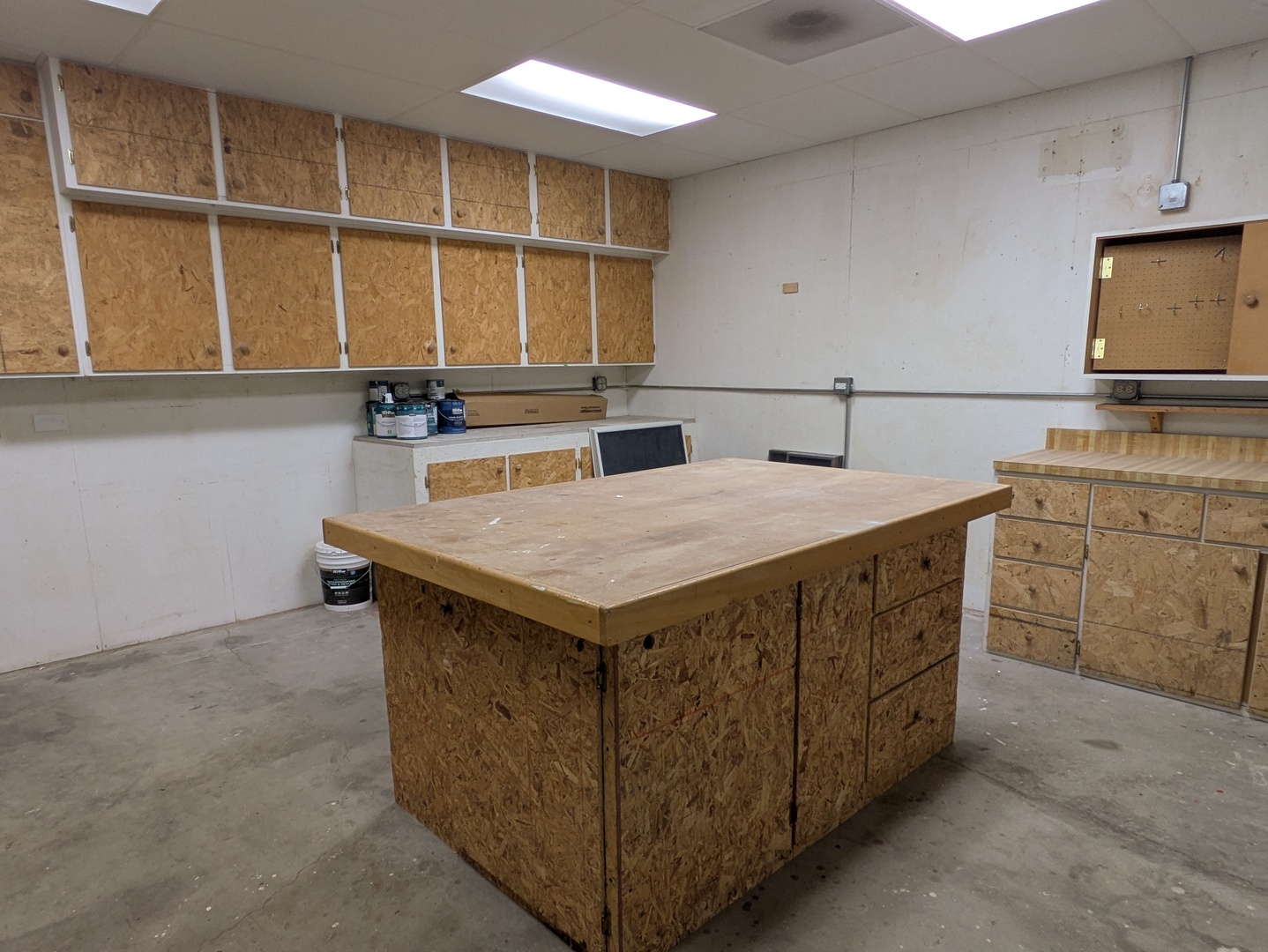 2823 Cooper Court, Woodridge, IL 60517