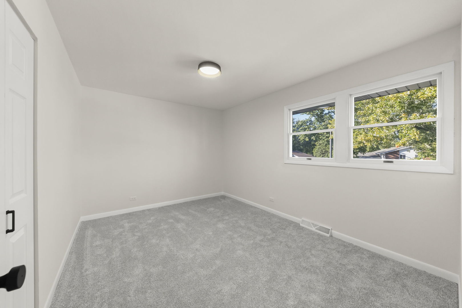 2823 Cooper Court, Woodridge, IL 60517