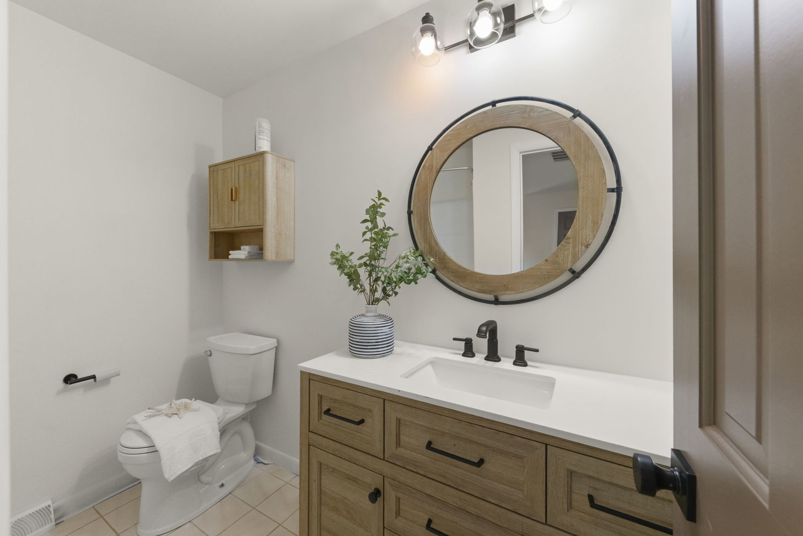 2823 Cooper Court, Woodridge, IL 60517