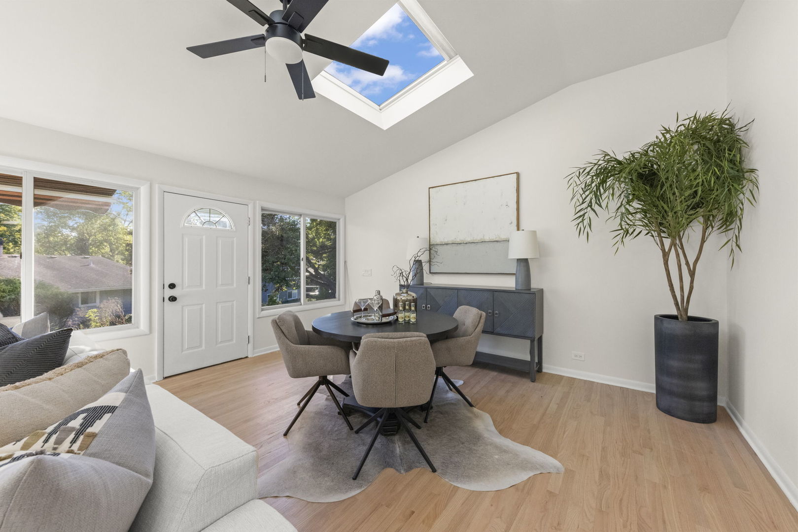 2823 Cooper Court, Woodridge, IL 60517