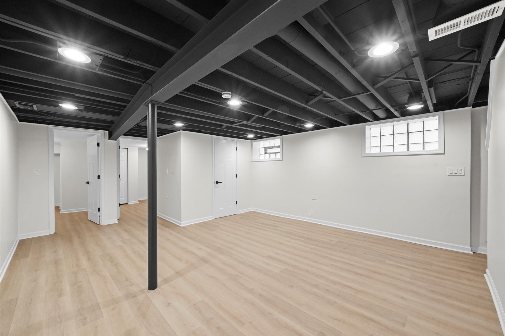 9728 S Greenwood Avenue, Chicago, IL 60628