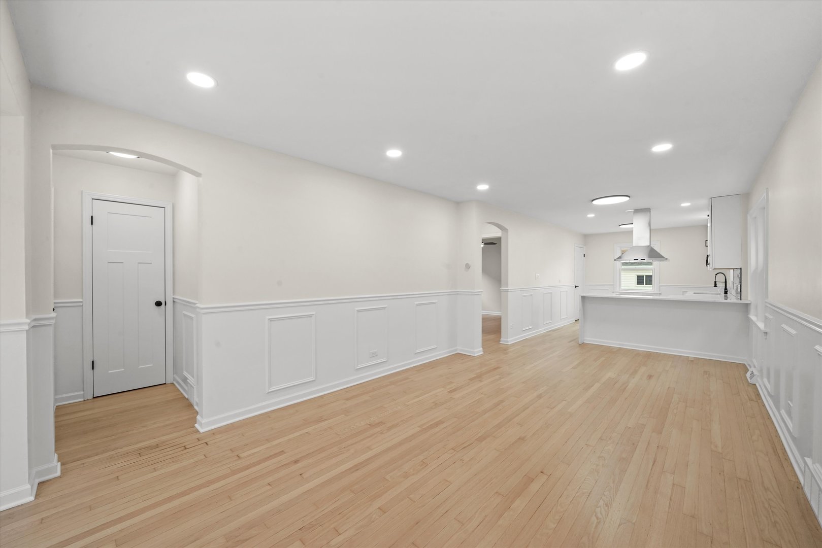 9728 S Greenwood Avenue, Chicago, IL 60628