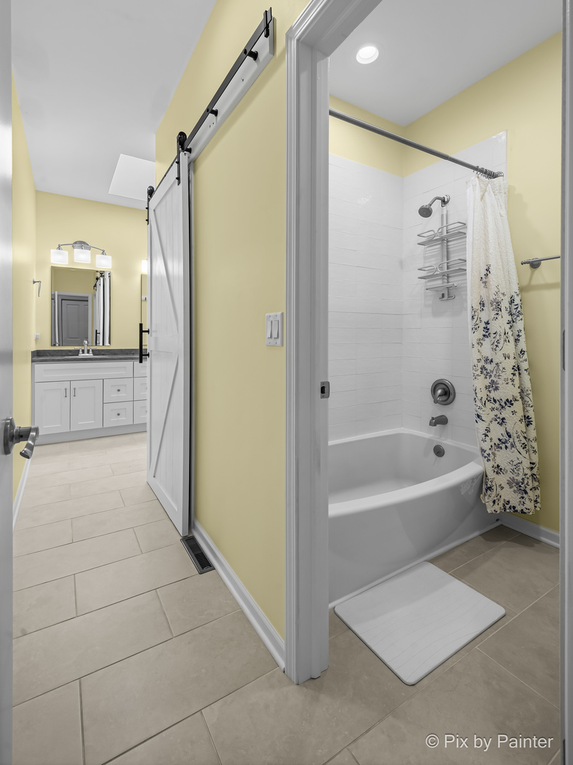 39247 Rangers Way, Antioch, IL 60002