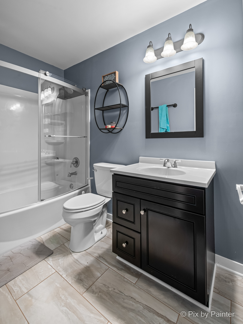 39247 Rangers Way, Antioch, IL 60002