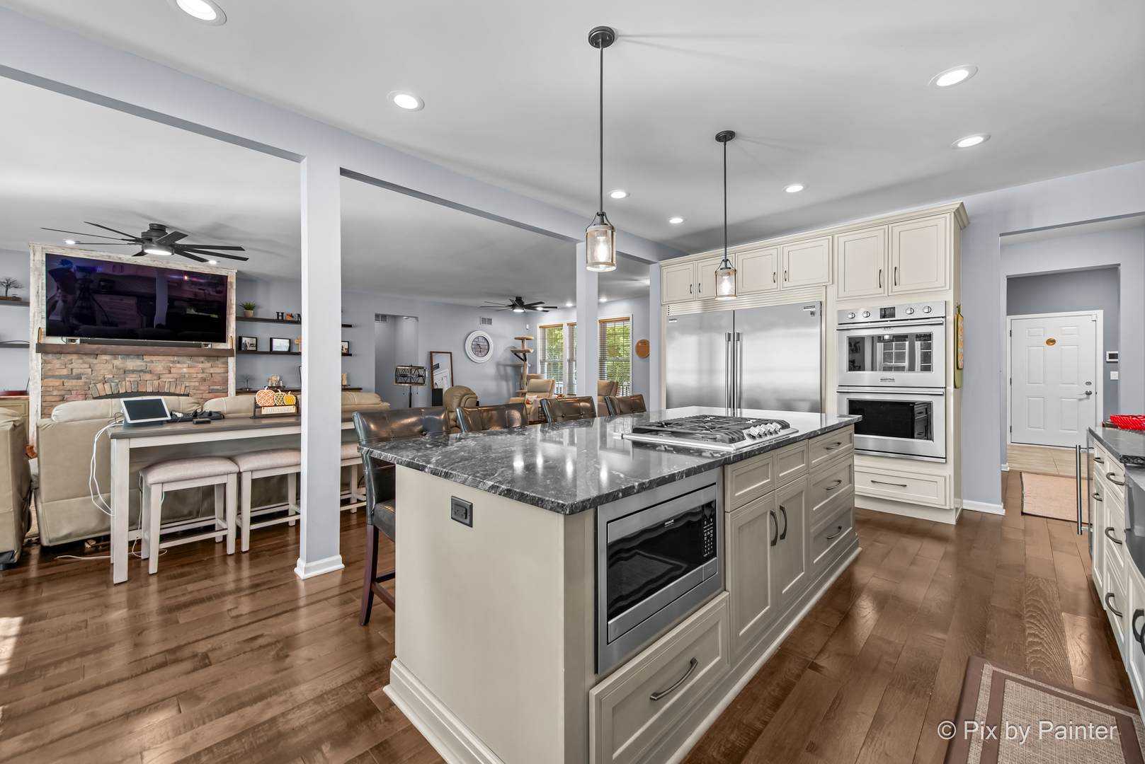 39247 Rangers Way, Antioch, IL 60002