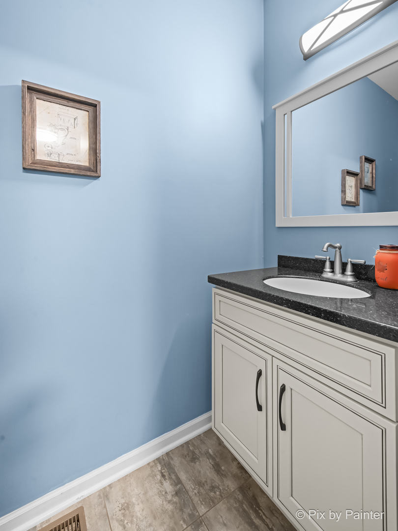 39247 Rangers Way, Antioch, IL 60002