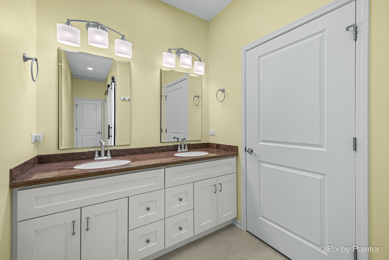 39247 Rangers Way, Antioch, IL 60002