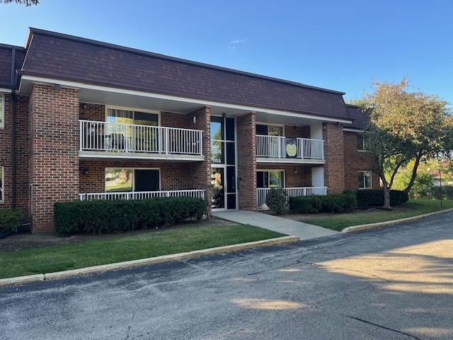 1102 Westover Lane #1-C, Schaumburg, IL 60193