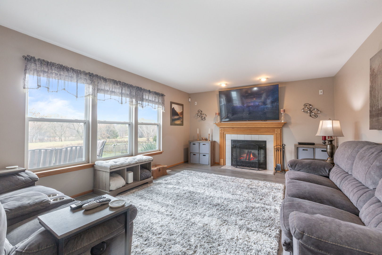 105 N Inverness Court, Round Lake, IL 60073