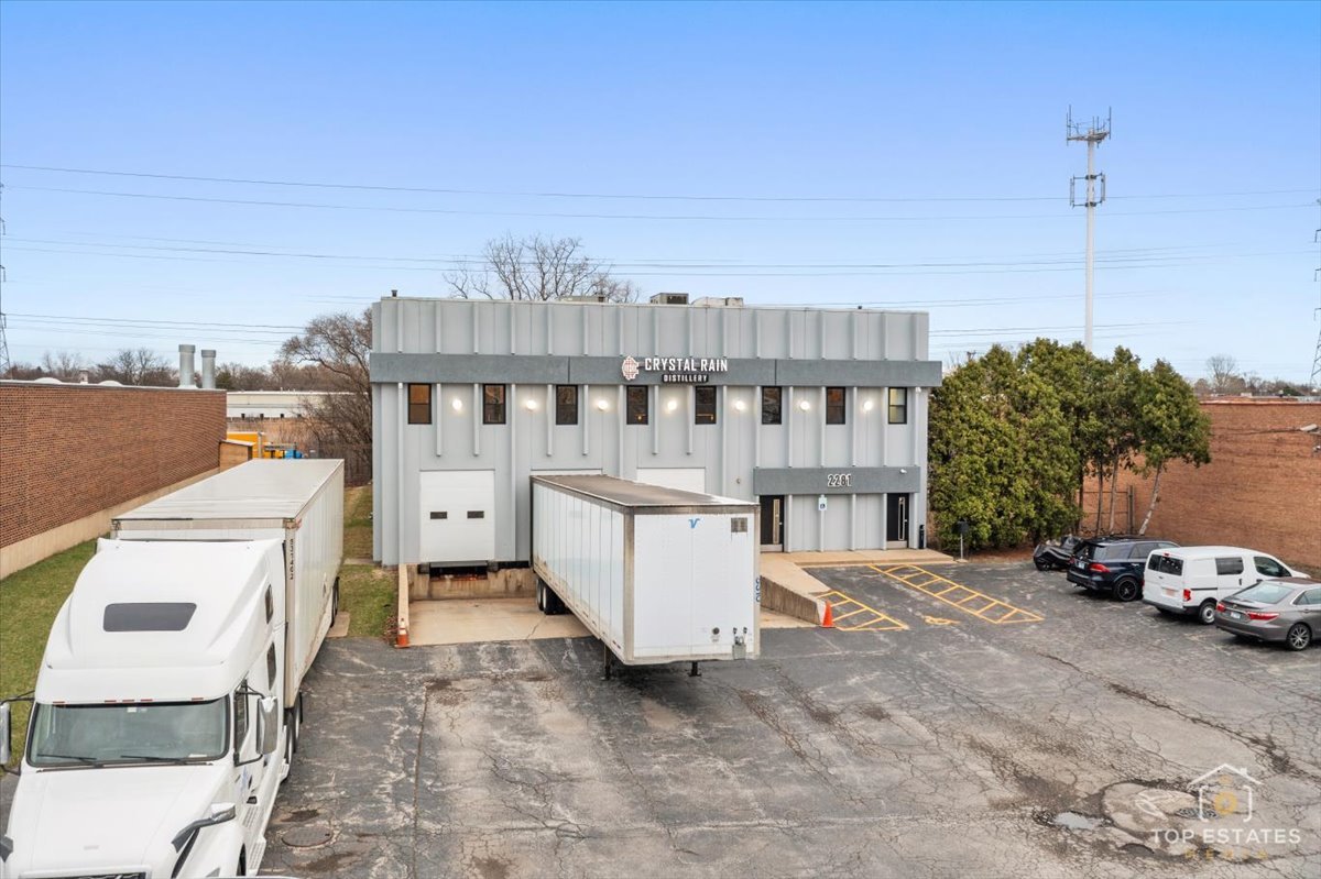 2281 Foster Avenue, Wheeling, IL 60090