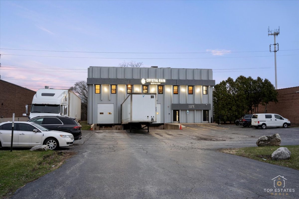 2281 Foster Avenue, Wheeling, IL 60090