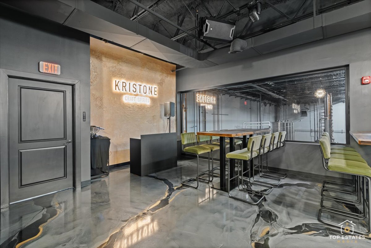 2281 Foster Avenue, Wheeling, IL 60090