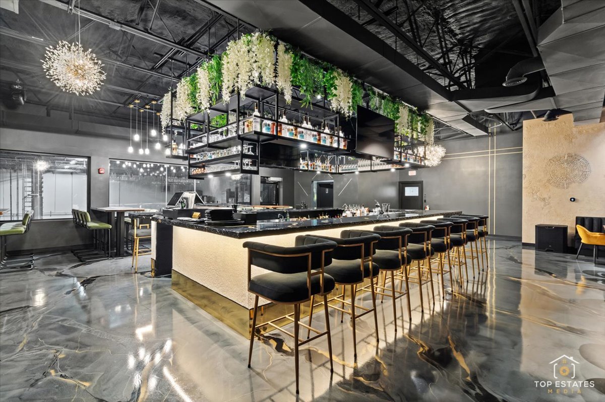 2281 Foster Avenue, Wheeling, IL 60090