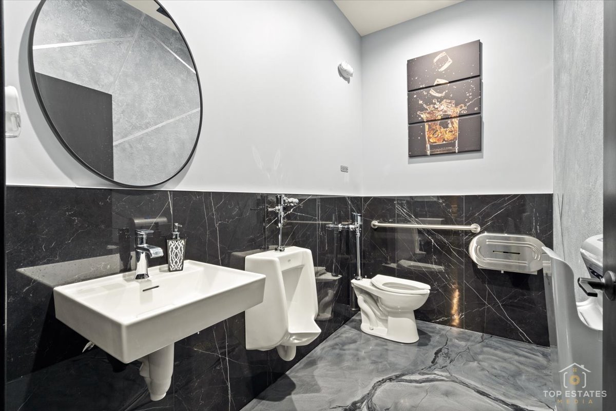 2281 Foster Avenue, Wheeling, IL 60090