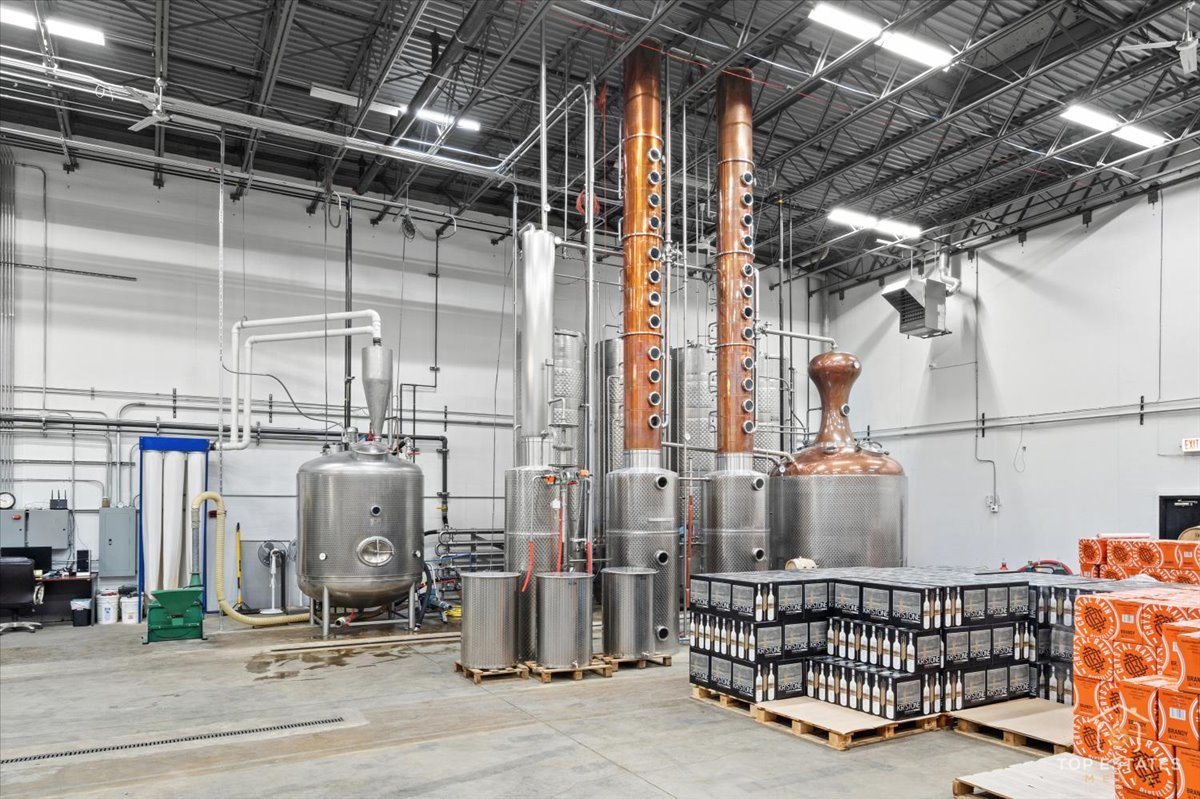 2281 Foster Avenue, Wheeling, IL 60090