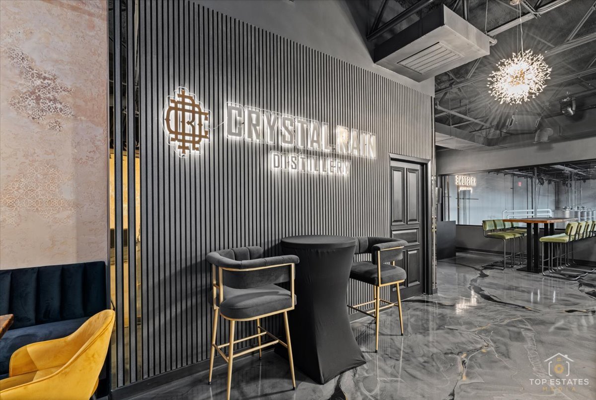 2281 Foster Avenue, Wheeling, IL 60090