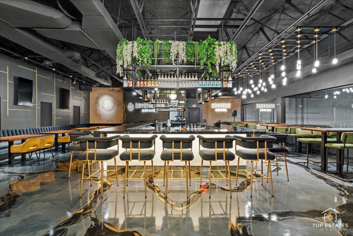 2281 Foster Avenue, Wheeling, IL 60090