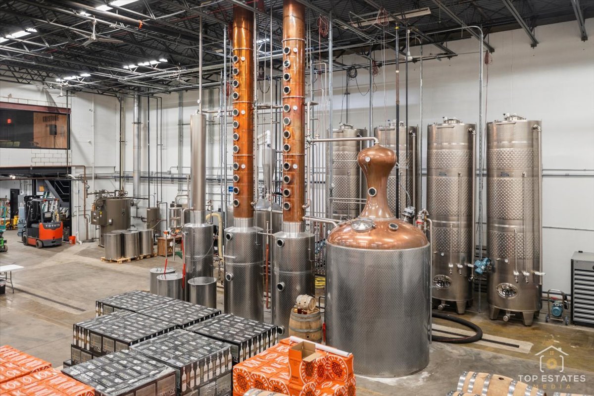 2281 Foster Avenue, Wheeling, IL 60090