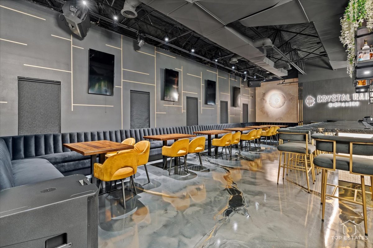 2281 Foster Avenue, Wheeling, IL 60090