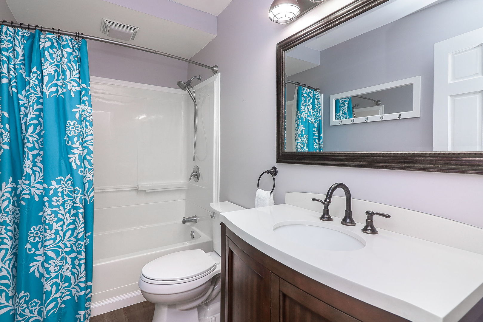 6805 High Road, Darien, IL 60561