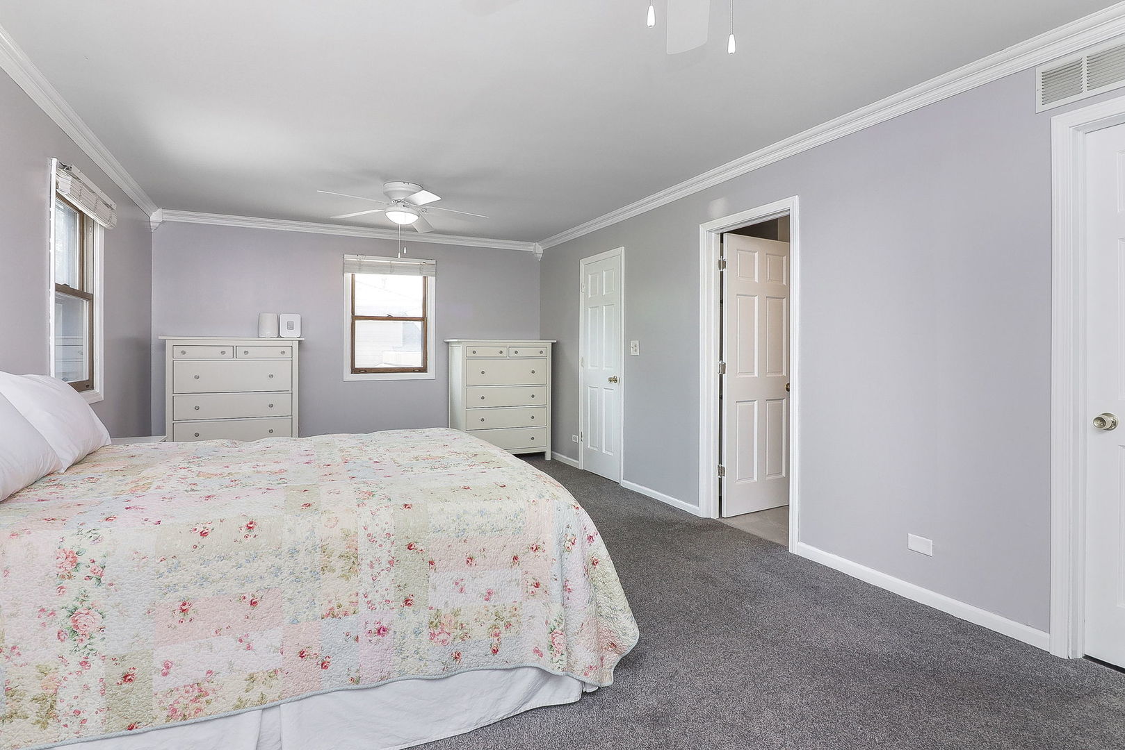 6805 High Road, Darien, IL 60561