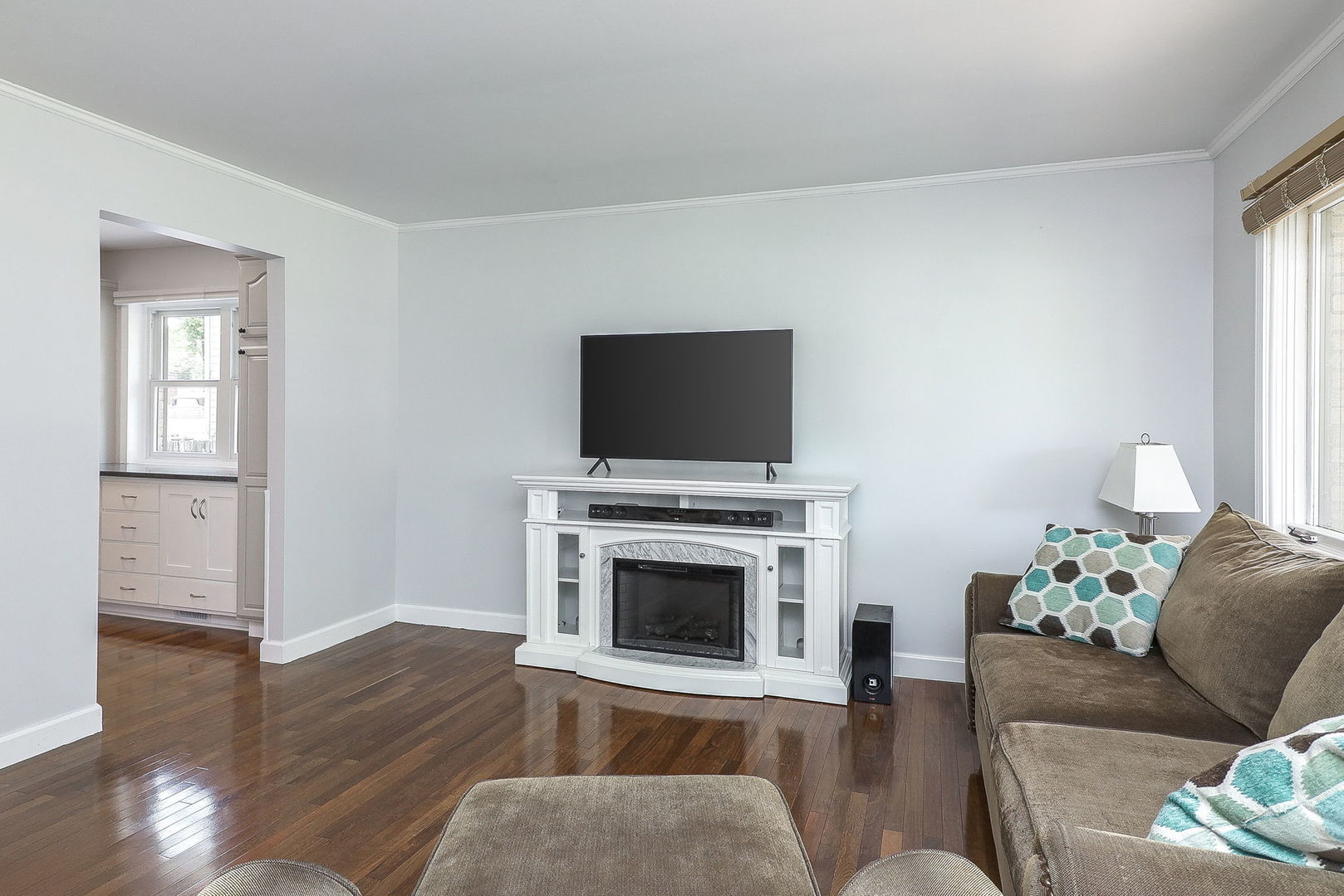 6805 High Road, Darien, IL 60561