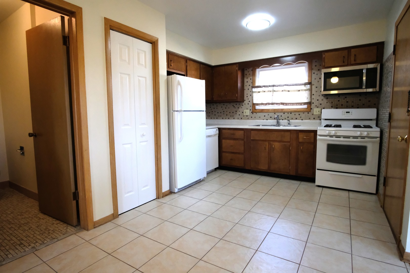 8418 W Oak Avenue #3, Niles, IL 60714