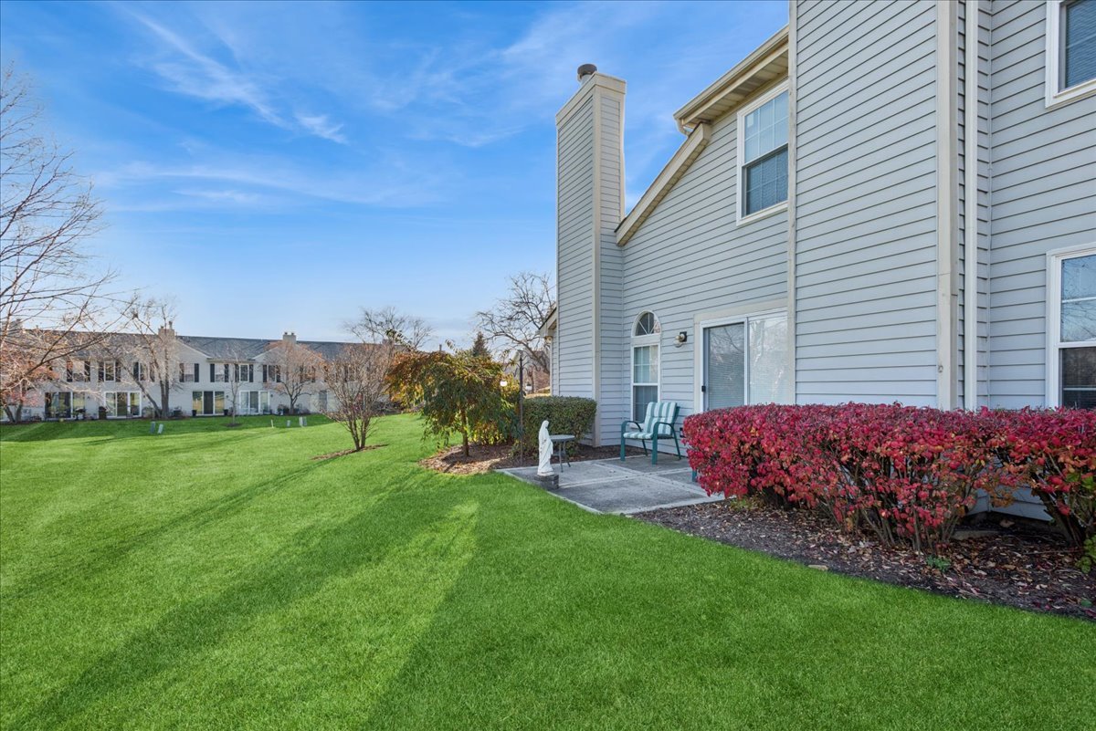 1445 Greens Court #1445, Glendale Heights, IL 60139