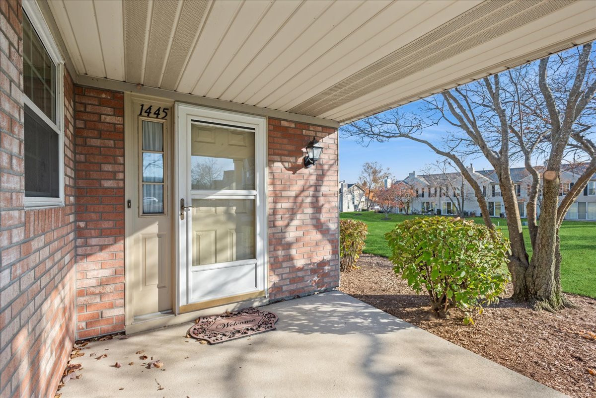1445 Greens Court #1445, Glendale Heights, IL 60139