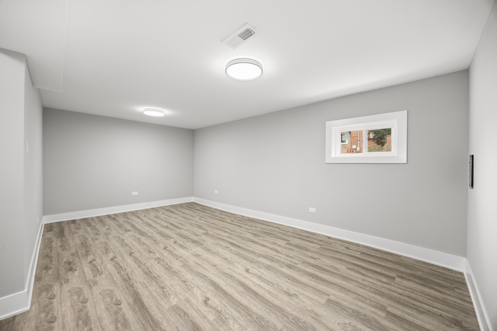 21 E 140th Court, Riverdale, IL 60827