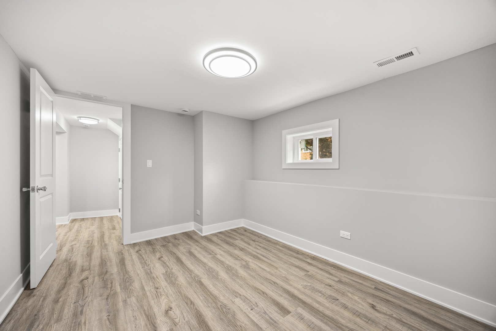 21 E 140th Court, Riverdale, IL 60827