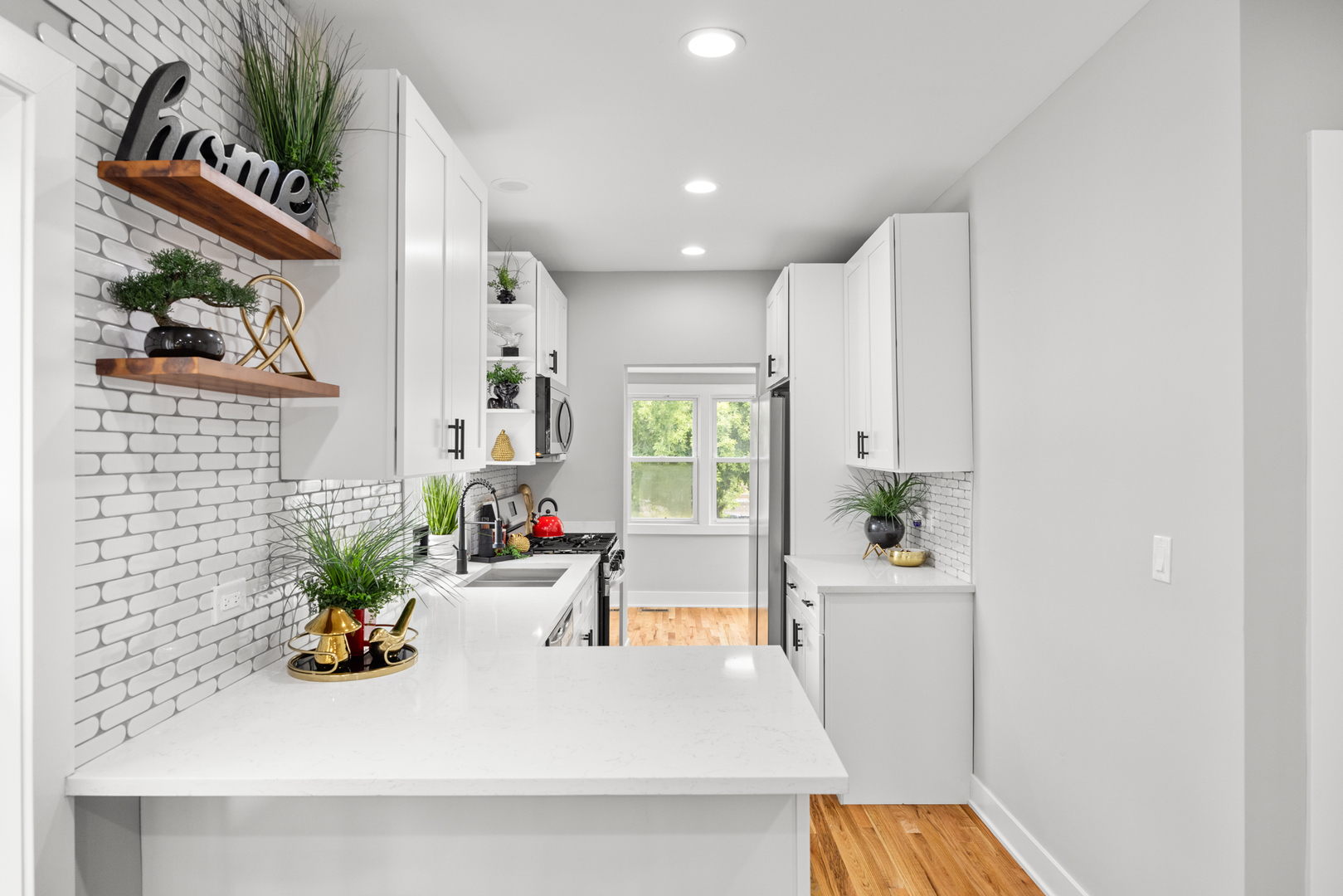 21 E 140th Court, Riverdale, IL 60827