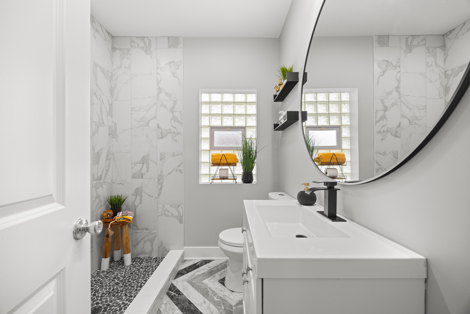 21 E 140th Court, Riverdale, IL 60827