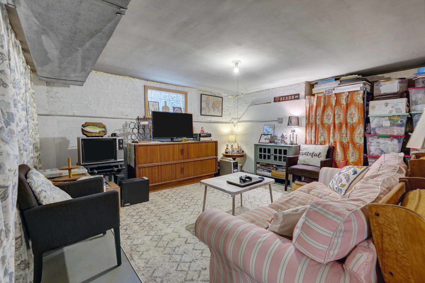 832 Sylviawood Avenue, Park Ridge, IL 60068