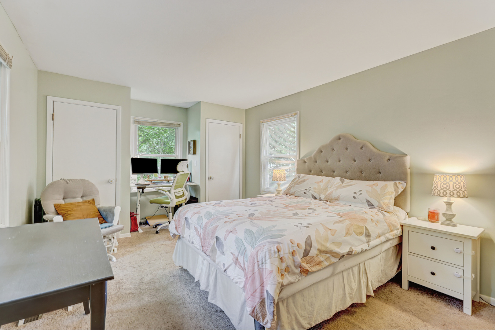 832 Sylviawood Avenue, Park Ridge, IL 60068