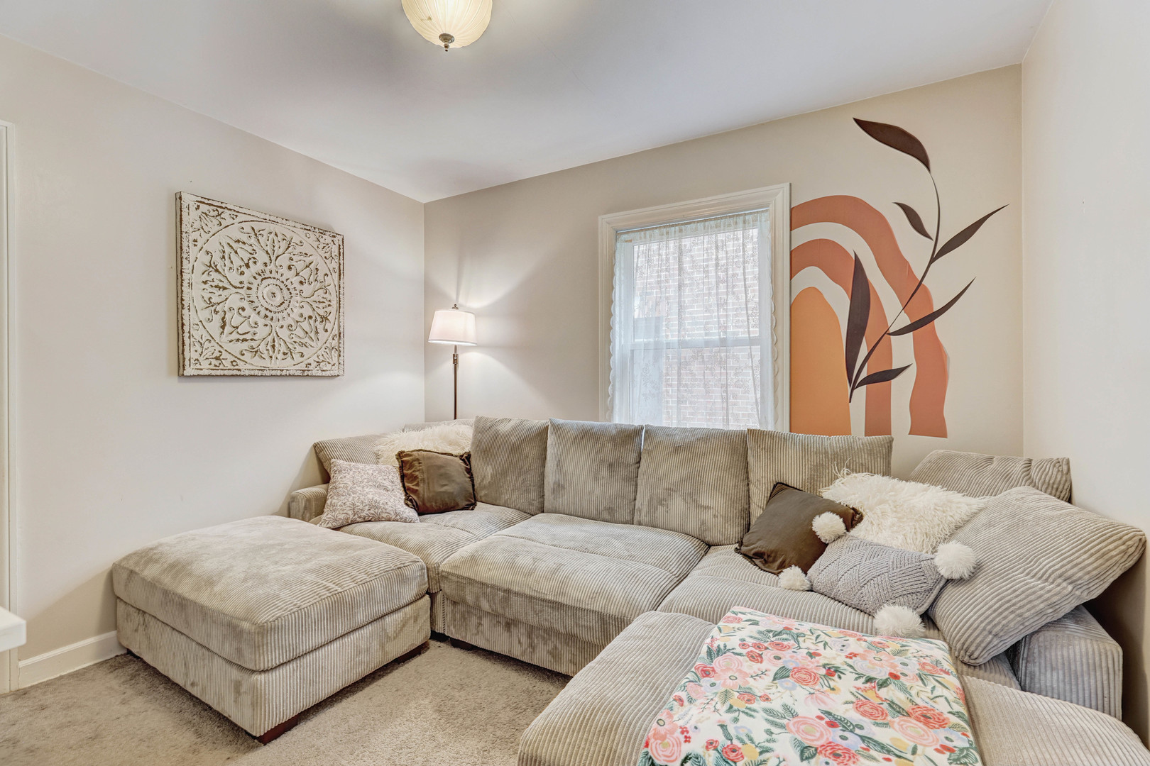 832 Sylviawood Avenue, Park Ridge, IL 60068