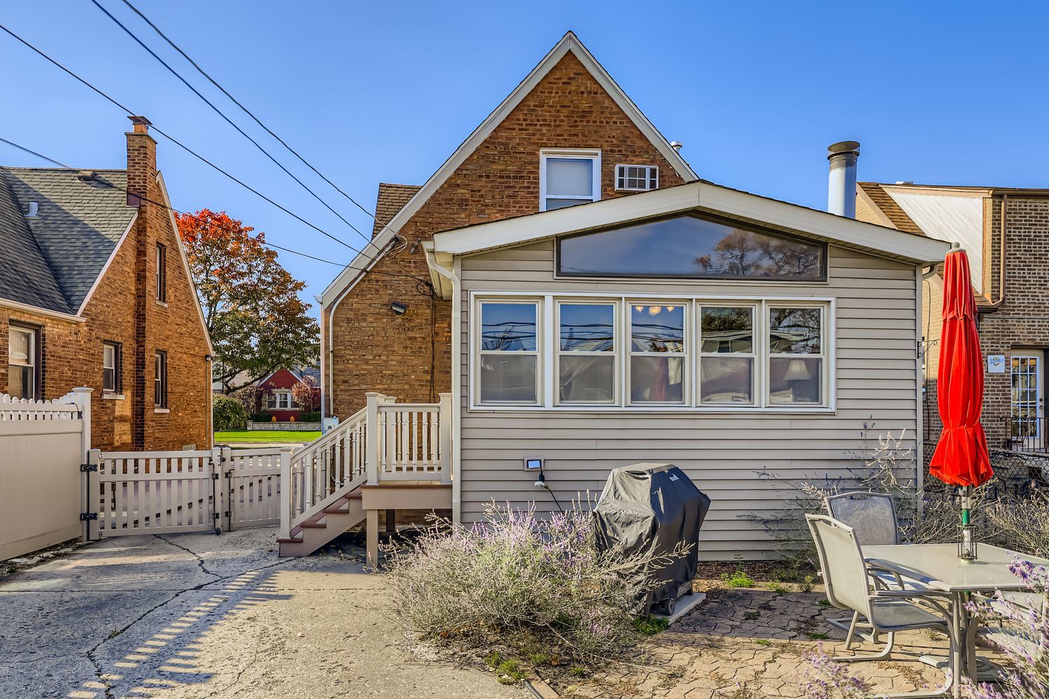 5637 S Natoma Avenue, Chicago, IL 60638