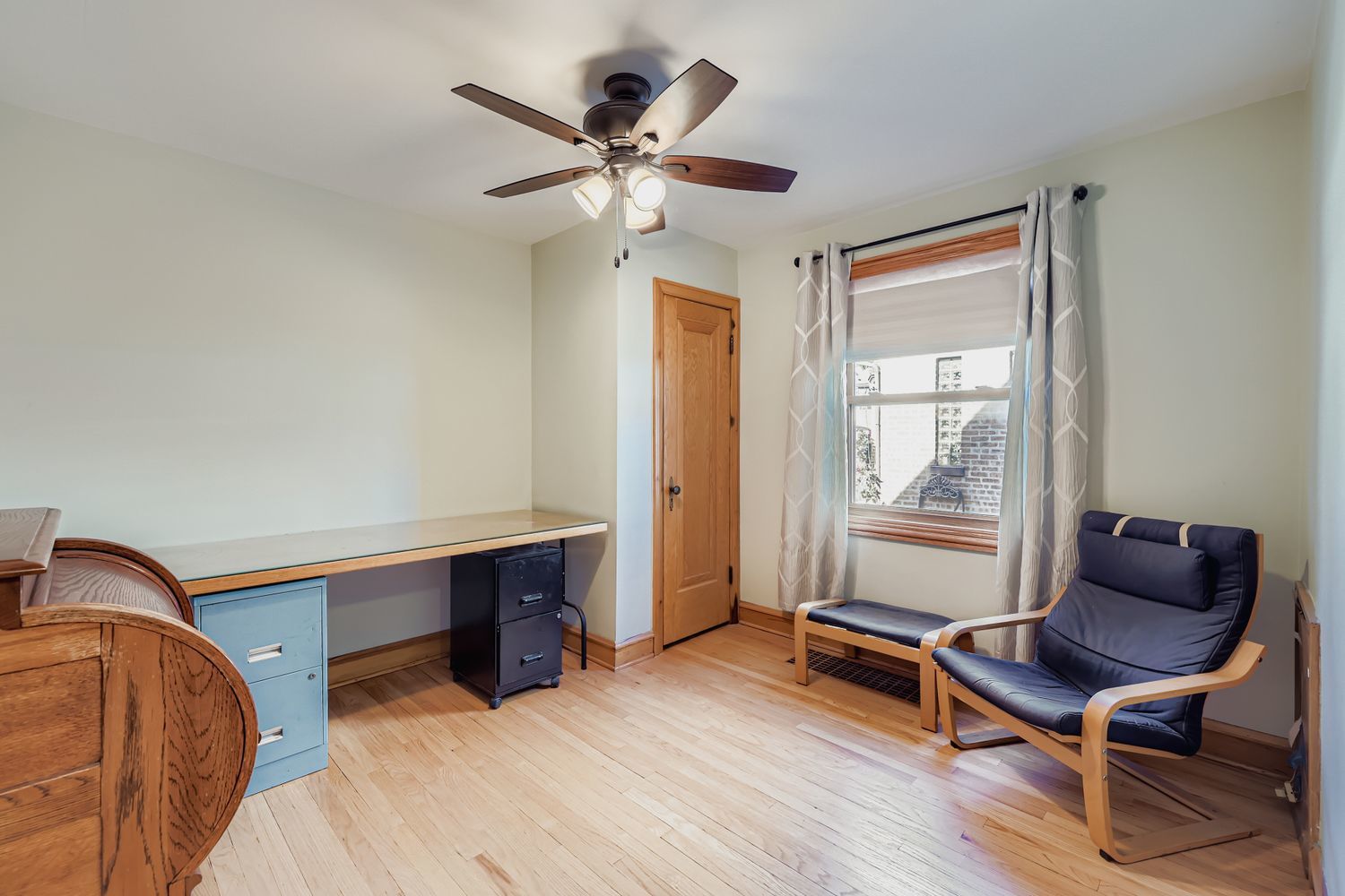 5637 S Natoma Avenue, Chicago, IL 60638