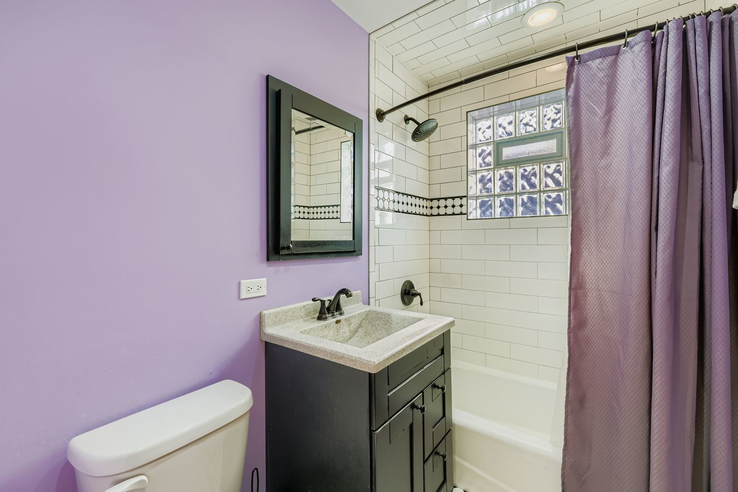 5637 S Natoma Avenue, Chicago, IL 60638