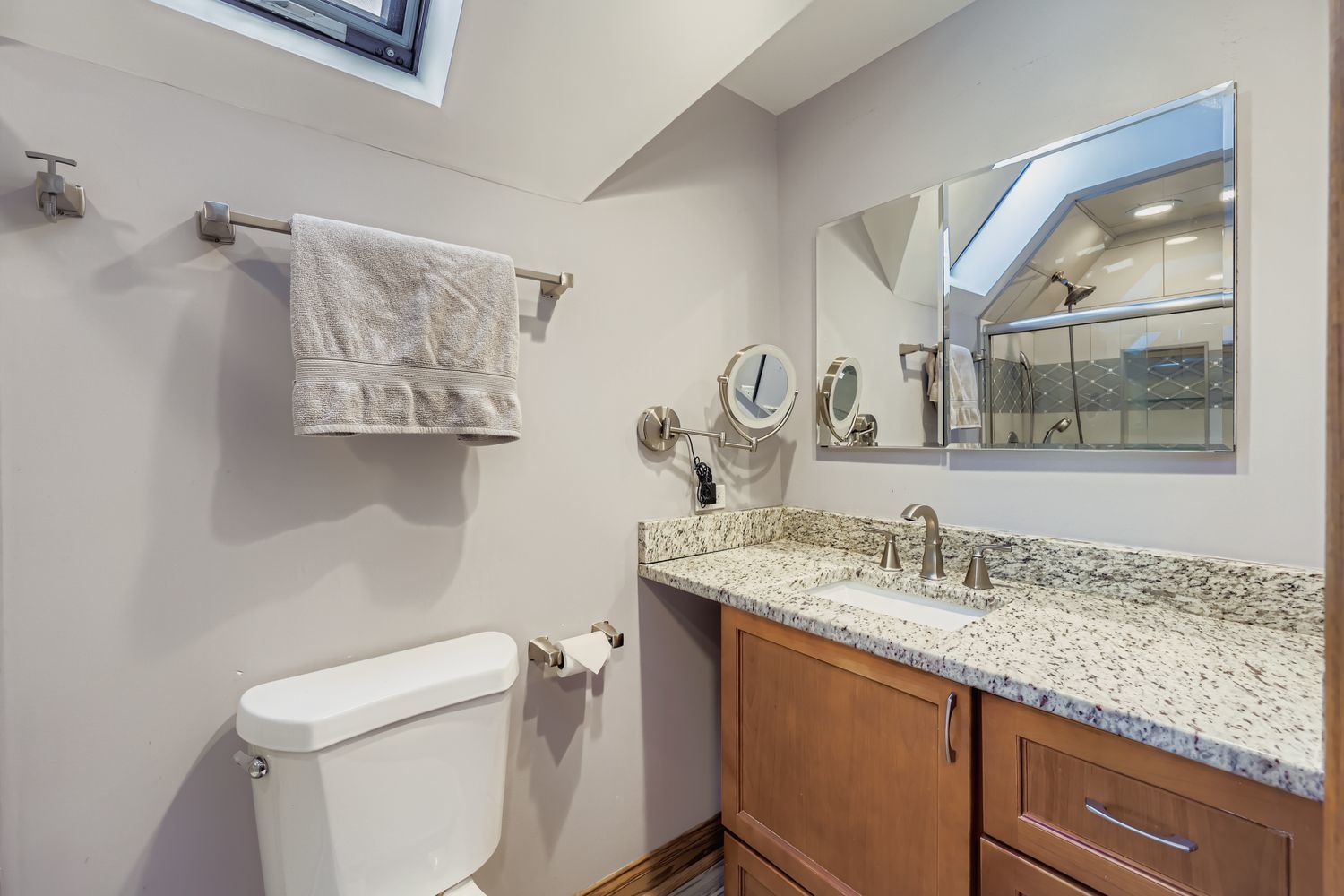 5637 S Natoma Avenue, Chicago, IL 60638