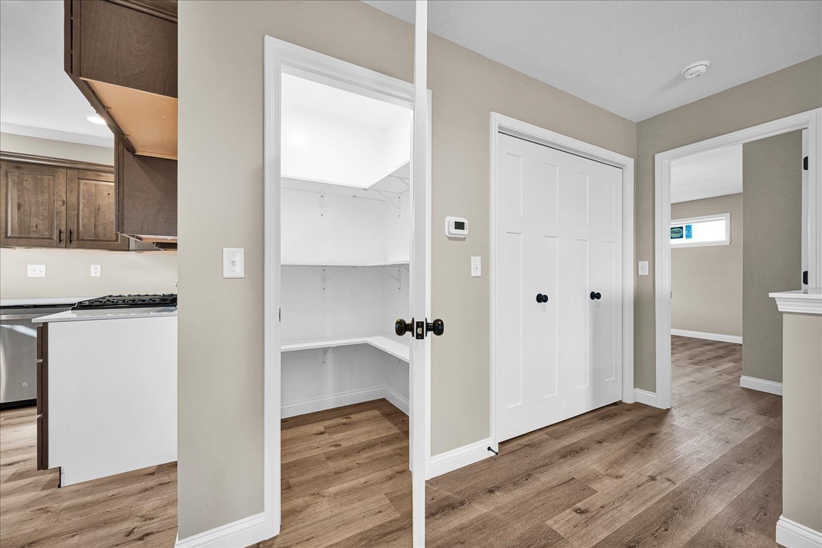 180 S Oak Street, El Paso, IL 61738