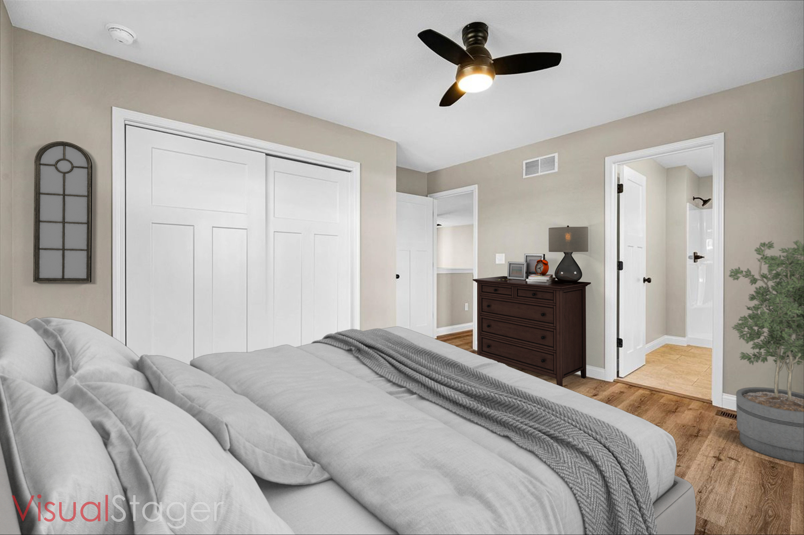 180 S Oak Street, El Paso, IL 61738