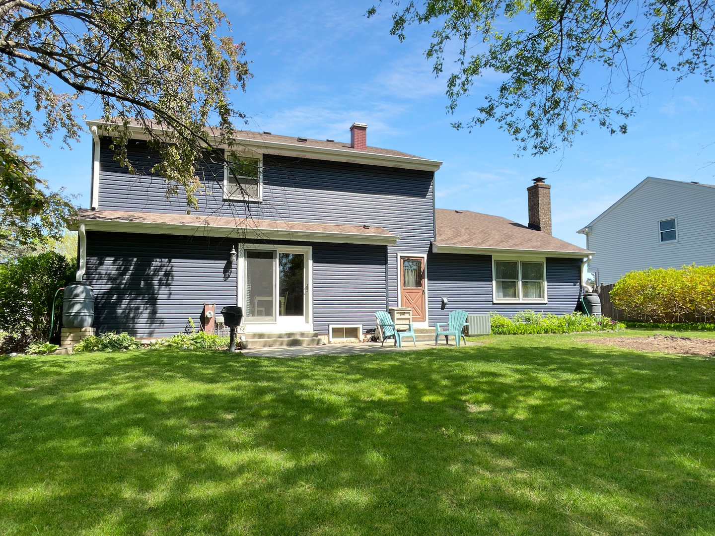 323 W Golf Road, Libertyville, IL 60048