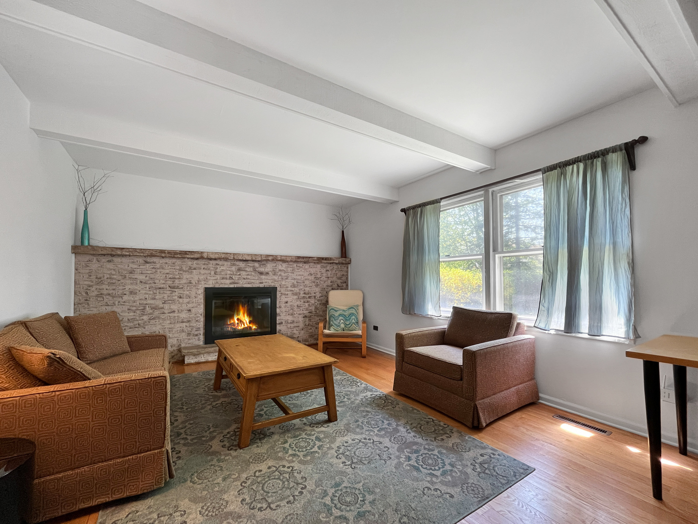 323 W Golf Road, Libertyville, IL 60048