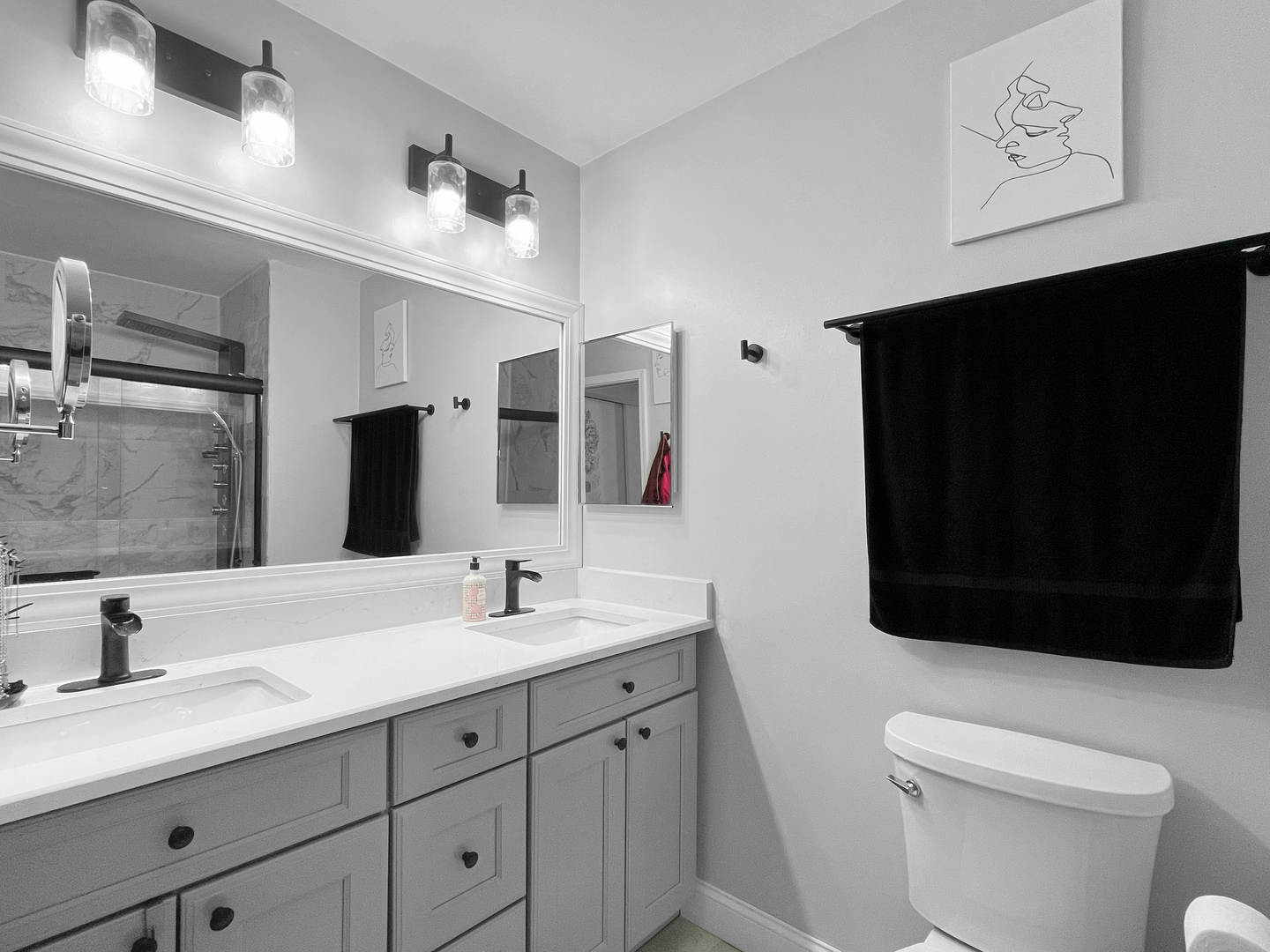 323 W Golf Road, Libertyville, IL 60048